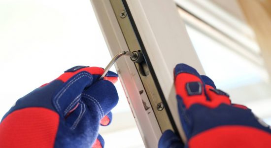 Manutenção em geral de portas e fechaduras